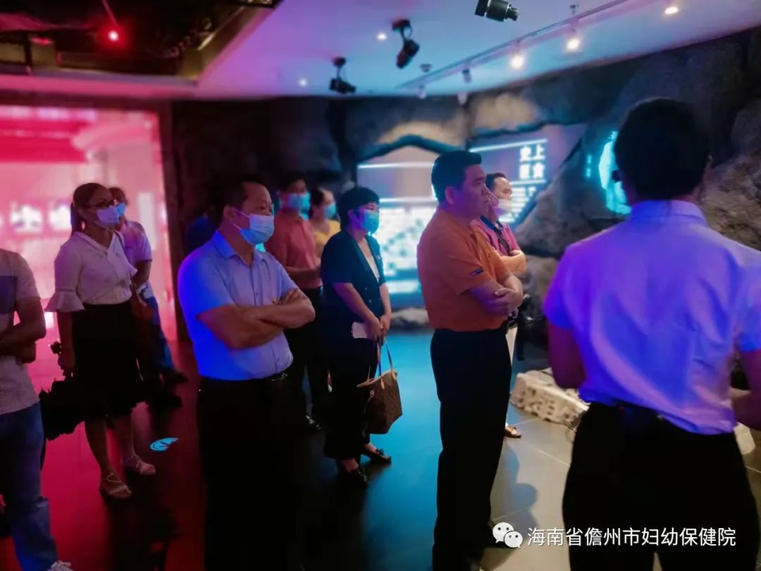 儋州市婦幼保健院n組織黨員干部到儋州市廉政警示教育基地n接受廉政警示教育(圖4)
